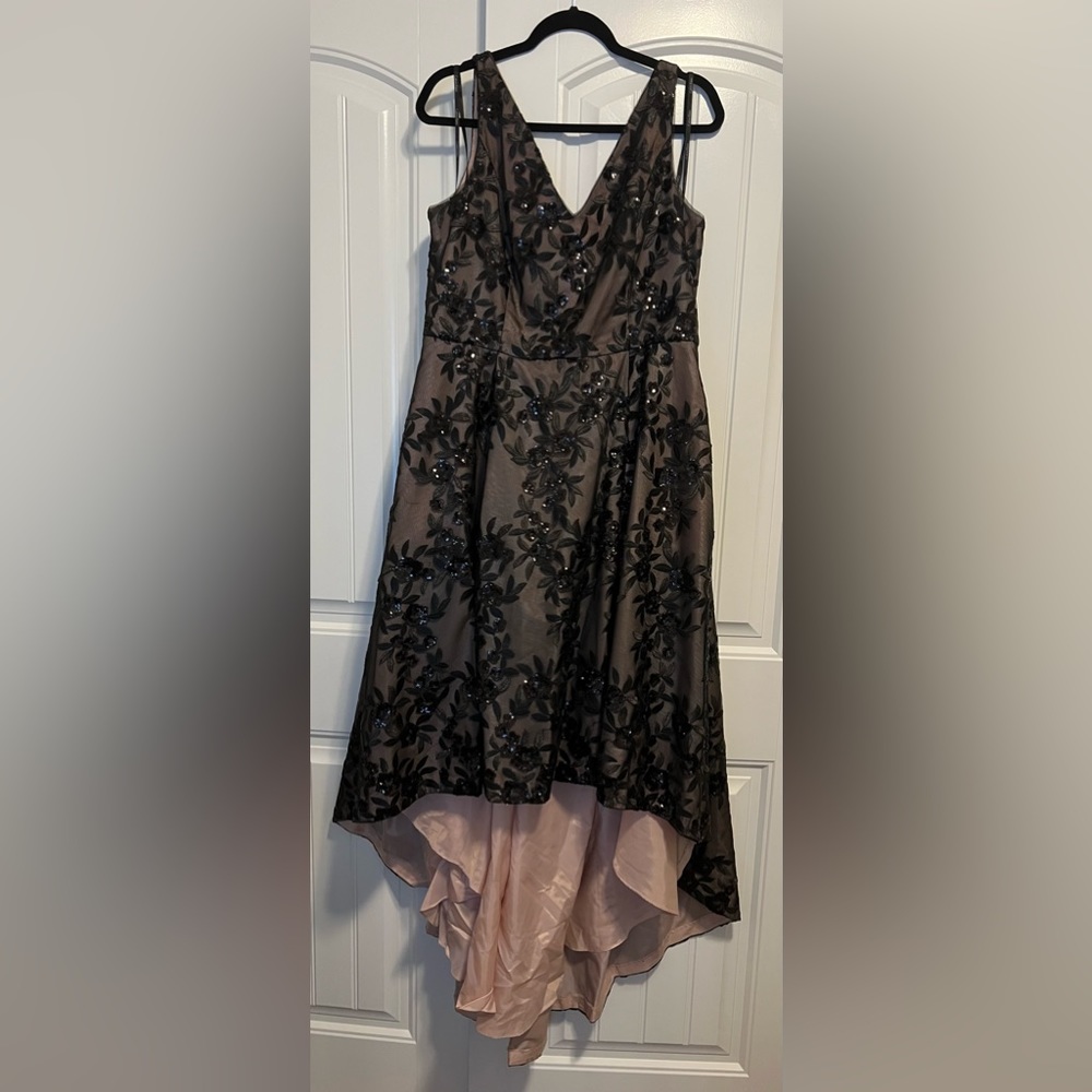 Calvin Klein Flower Patterns Flared Lace Dress Size 14 Color Black/pink